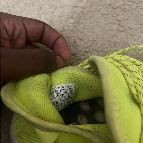 Pharrell x nmd human races solar yellow - Picture 6 of 7